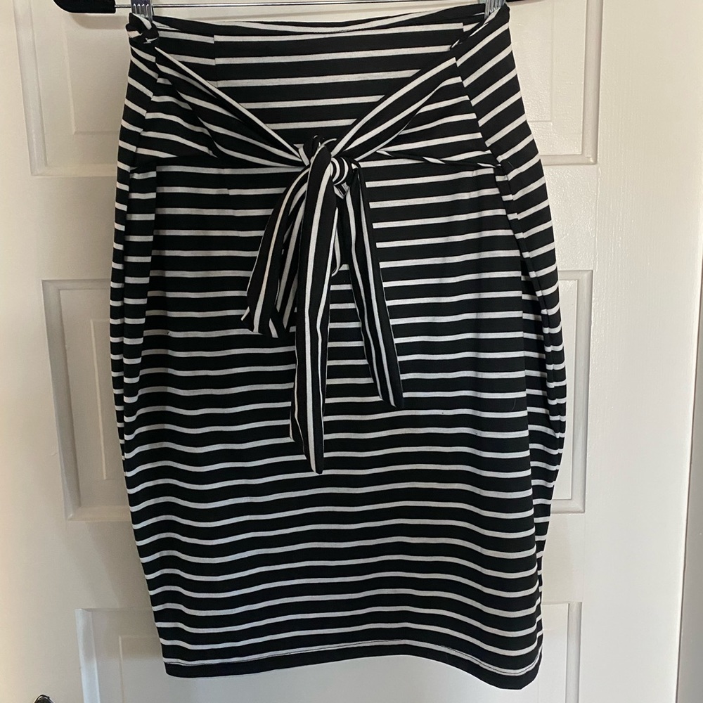 Striped pencil skirt
